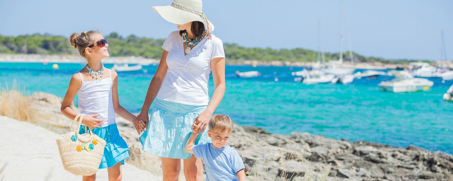 family-luxury-sailing-vacation.jpg