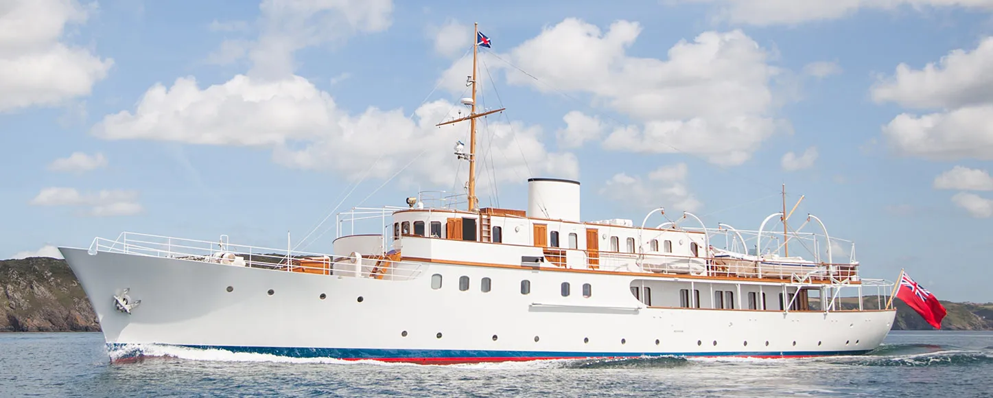 Classic yacht Malahne